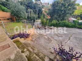 Houses (terraced house), 325 m², almost new, Zona