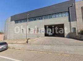 Louer , 4019 m², Zona