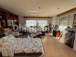  (unifamiliar adossada), 366 m², Zona