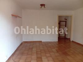 Pis, 86 m², prop de bus i tren