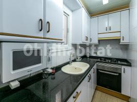 Houses (terraced house), 90 m², near bus and train