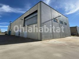 Nave industrial, 369 m², seminuevo, Calle del Malet, 26