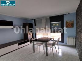Flat, 144 m², near bus and train