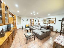 Casa (unifamiliar adossada), 330 m², prop de bus i tren, Calle Major