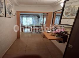 Piso, 60 m², cerca de bus y tren, Calle de Sant Pere