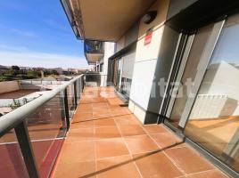 Flat, 104 m², near bus and train, almost new, Calle de Sant Pelegrí, 87