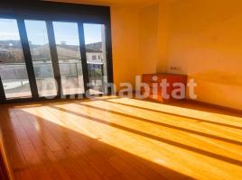 Flat, 104 m², near bus and train, almost new, Calle de Sant Pelegrí, 87