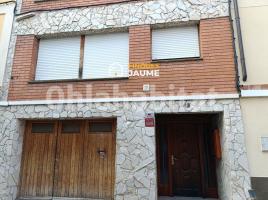 Casa (unifamiliar adossada), 400 m², Zona
