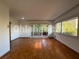Alquiler piso, 176 m², cerca bus y metro, Calle Trias i Giró