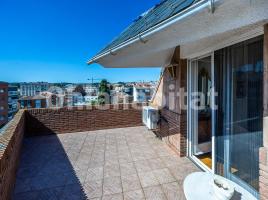 Ático, 121 m², cerca de bus y tren