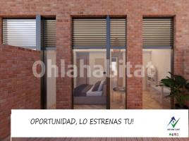 Piso, 78 m², cerca de bus y tren, seminuevo, Calle Canigo