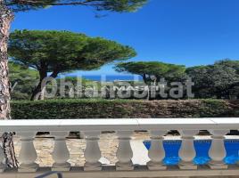 Houses (villa / tower), 279 m², almost new, Calle Castanyer