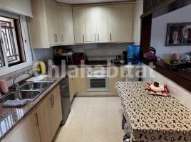Casa (chalet / torre), 250 m², seminuevo