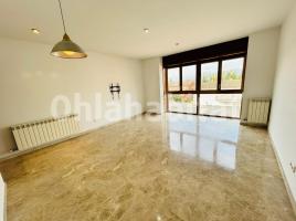 Pis, 91 m², seminou