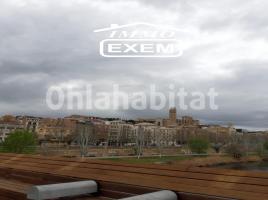 Lloguer àtic, 103 m², prop de bus i tren, seminou