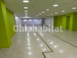 Local comercial, 195 m², prop de bus i tren, seminou