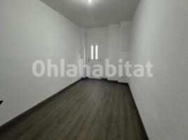 Casa (unifamiliar adossada), 126 m², prop de bus i tren