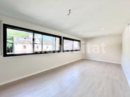 Louer pis, 95 m², près de bus et de train, Calle Cavall Bernat, 11