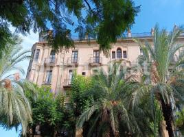 Pis, 210 m², près de bus et de train