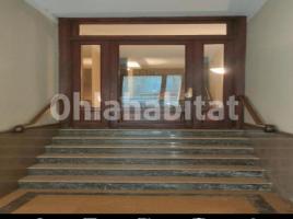 Pis, 210 m², près de bus et de train