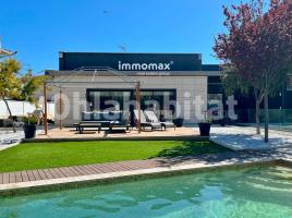 Houses (detached house), 680 m², almost new, Zona