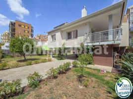 Casa (xalet / torre), 299 m², Calle de la Punta del Nord, 10
