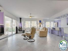 Casa (xalet / torre), 299 m², Calle de la Punta del Nord, 10