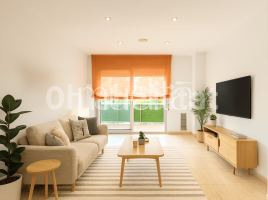 Apartament, 73 m², near bus and train, almost new, Calle de Sant Cugat