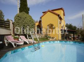 Houses (villa / tower), 135 m²