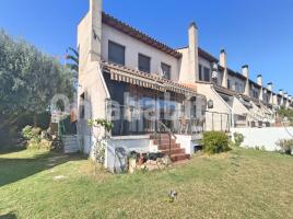 Houses (terraced house), 120 m², near bus and train