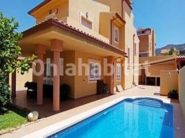 Casa (xalet / torre), 280 m², Avenida de Montecarlo