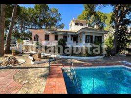 Casa (xalet / torre), 400 m², Avenida de Coloma