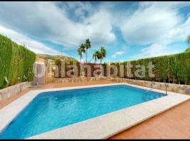 Houses (villa / tower), 240 m², Calle Sarset