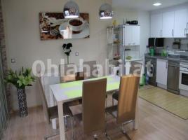  (unifamiliar adossada), 145 m², Calle Londres