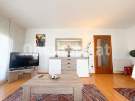 Pis, 97 m², près de bus et de train, Calle Bruc, 22