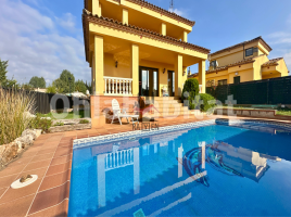  (unifamiliar aïllada), 235 m², presque neuf