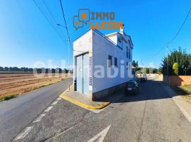  (unifamiliar adossada), 400 m², près de bus et de train, Calle Pi i Margall, 1