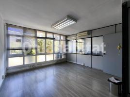 Alquiler oficina, 161 m², cerca de bus y tren, Avenida Meridiana, 322