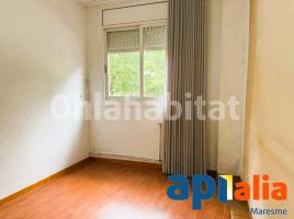 Flat, 106 m², near bus and train
