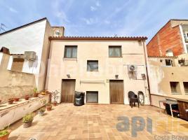 (unifamiliar adossada), 360 m², Calle d'Adrià Álvarez