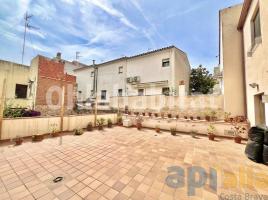 (unifamiliar adossada), 360 m², Calle d'Adrià Álvarez