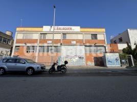 For rent industrial, 2075 m², Calle de Narcís de Monturiol, 146