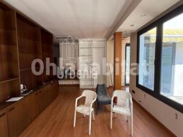 Casa (unifamiliar adossada), 200 m², Zona