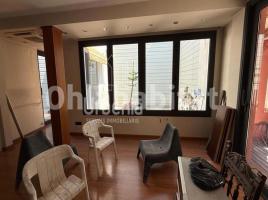 Casa (unifamiliar adossada), 200 m², Zona