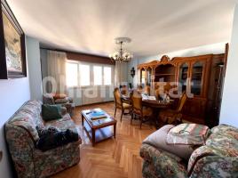 Pis, 133 m², près de bus et de train, Calle de Eduardo Pondal