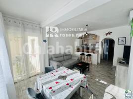 Apartamento, 52 m², Zona
