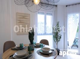 Flat, 95 m², near bus and train