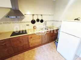  (unifamiliar adossada), 194 m²