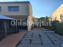 Casa (unifamiliar adosada), 209 m², seminuevo