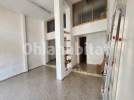 For rent business premises, 125 m², Calle de Canigó